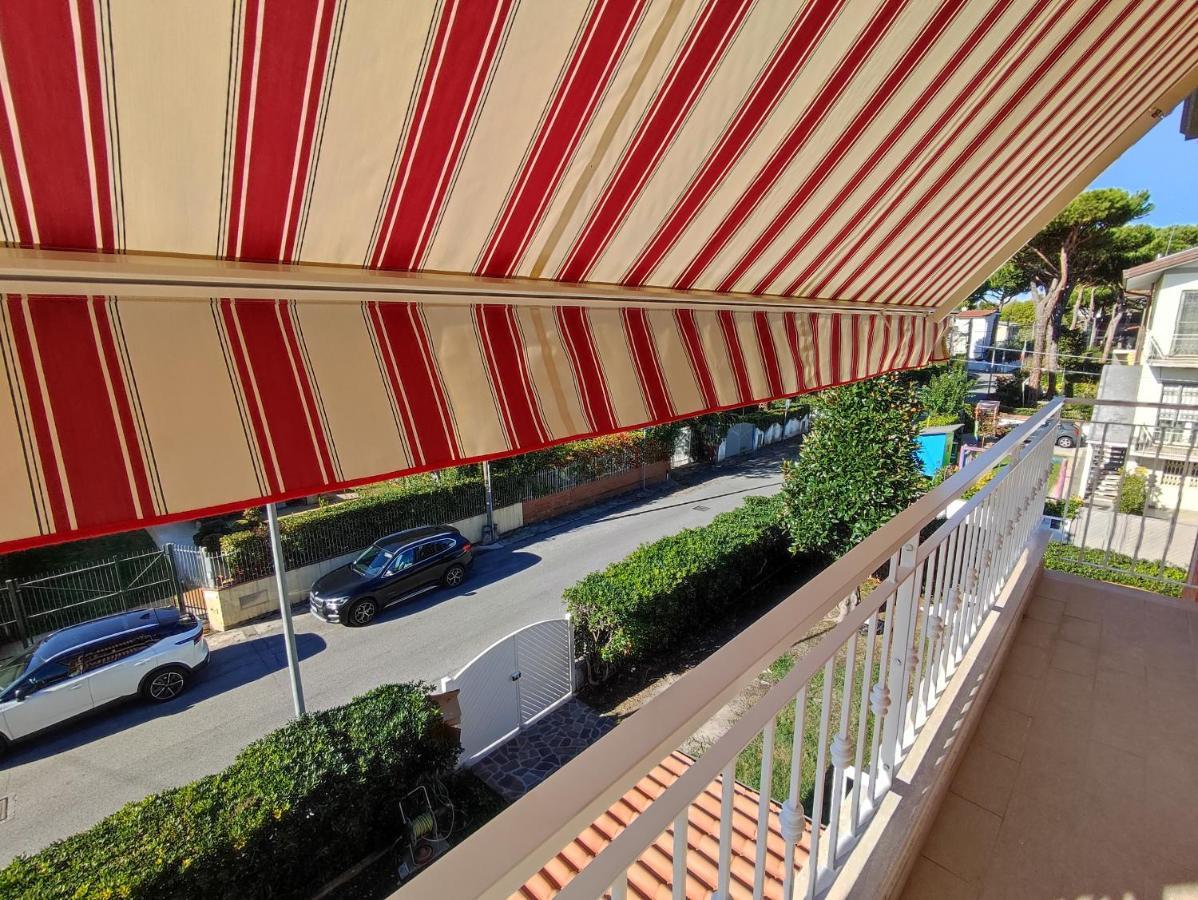 Ferienwohnung Casa Violina Lido di Camaiore Exterior foto