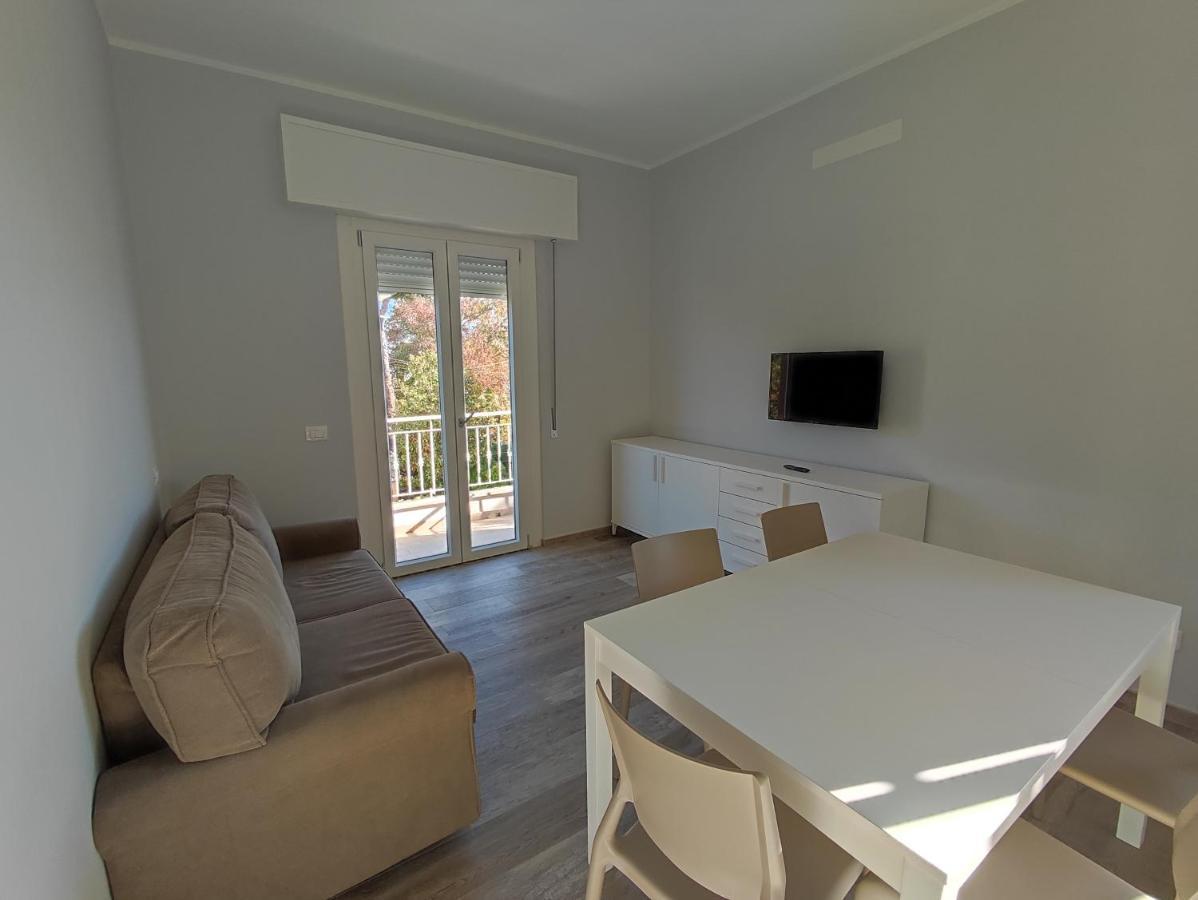 Ferienwohnung Casa Violina Lido di Camaiore Exterior foto