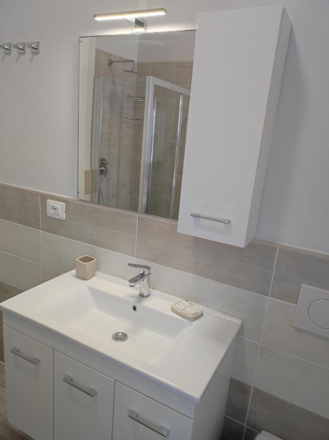 Ferienwohnung Casa Violina Lido di Camaiore Exterior foto